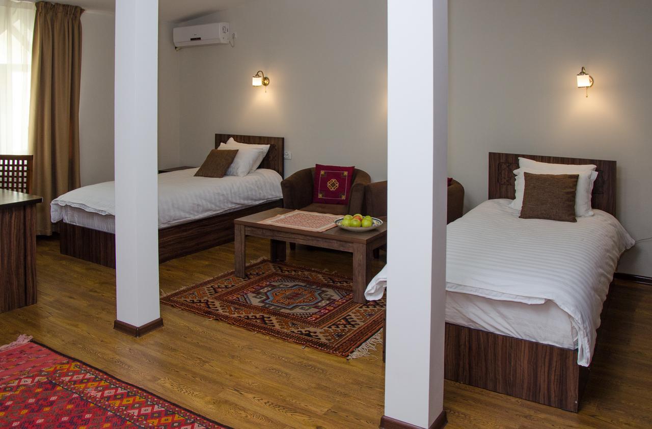 Jipek Joli Inn Nukus Exterior foto